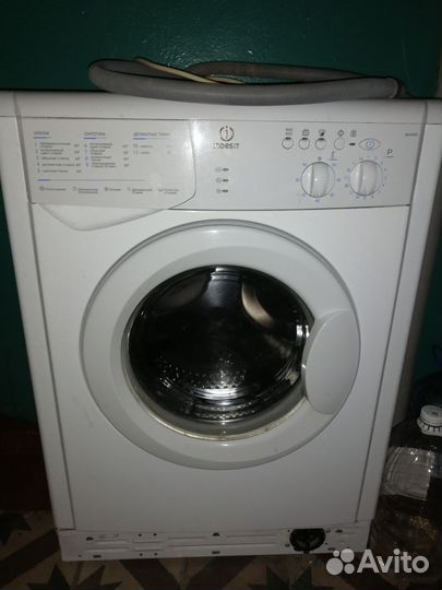 Стиральная машина indesit