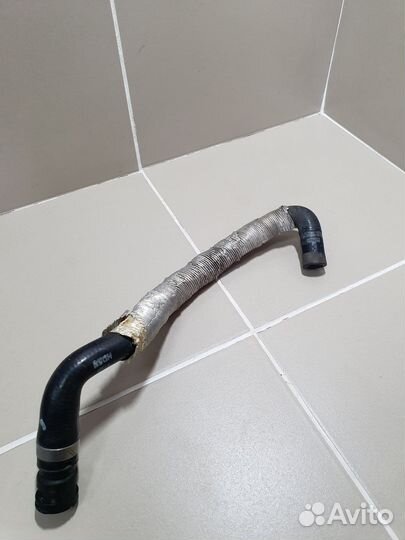 Патрубок отопителя Volvo S40 / Ford Focus 2