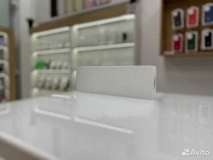 Apple Watch 9 45 mm Starlight