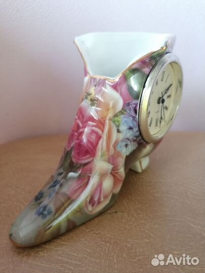 Часы - туфелька