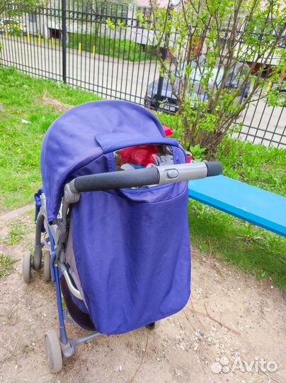 Прогулочная коляска chicco