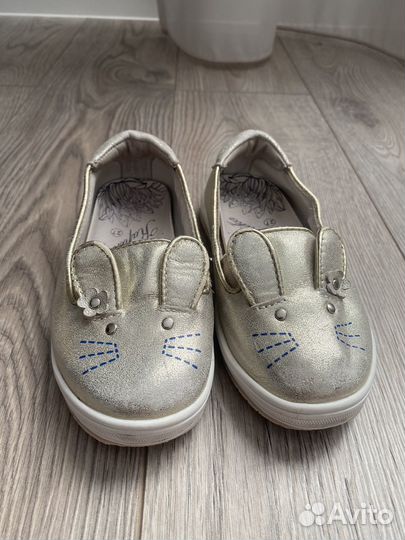 Обувь для девочки
