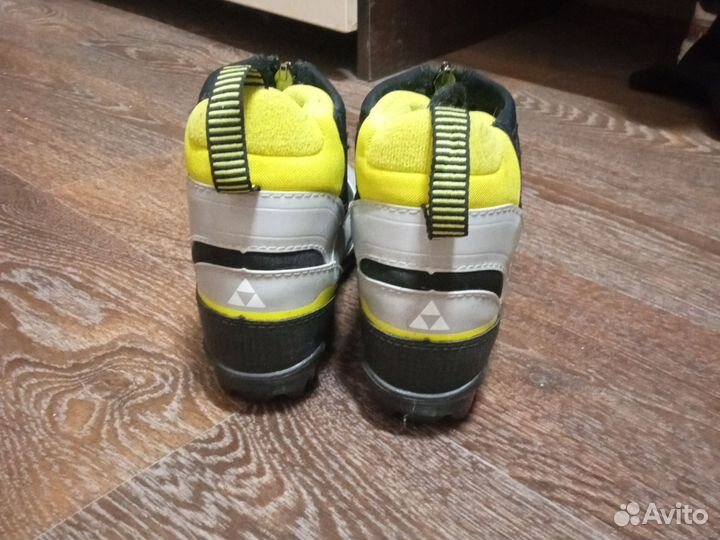 Лыжные ботинки детские