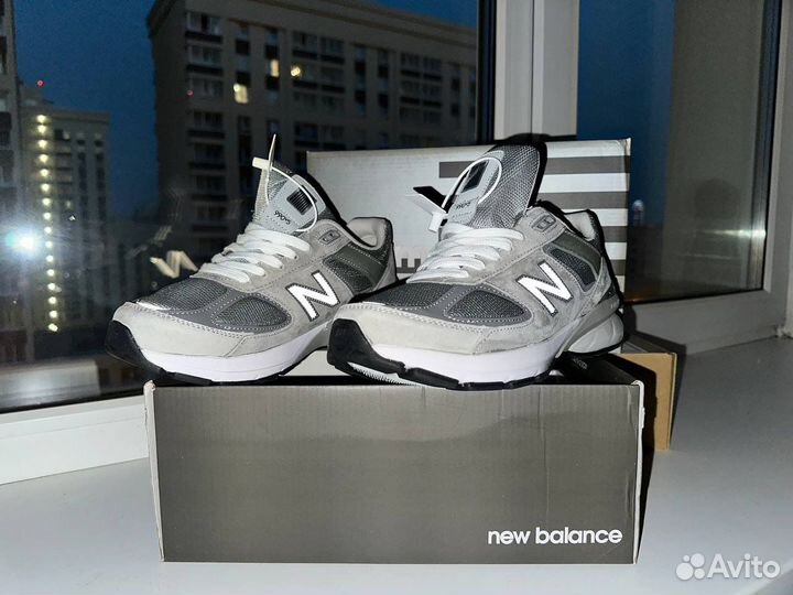 Кроссовки New Balance 990v5