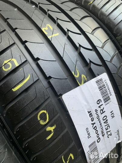 Goodyear EfficientGrip 245/45 R19 и 275/40 R19 102Y