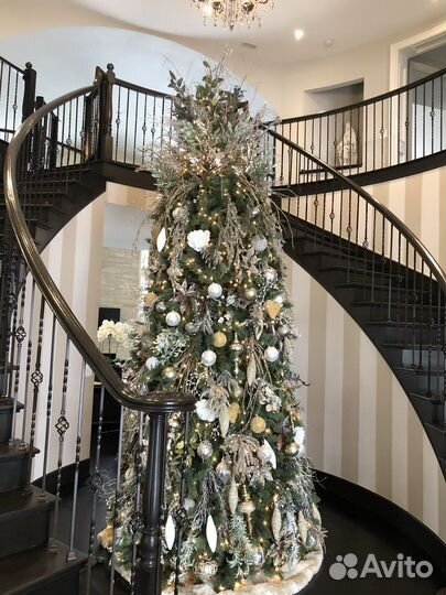 Ёлка с игрушками в аренду