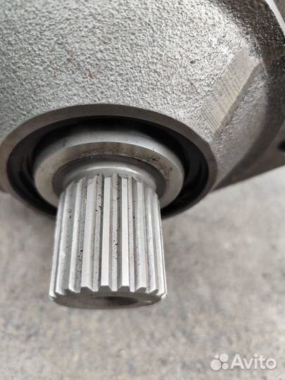 Гидромотор хода Rexroth