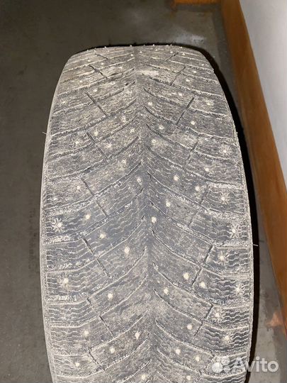 Michelin X-Ice North 4 265/65 R17