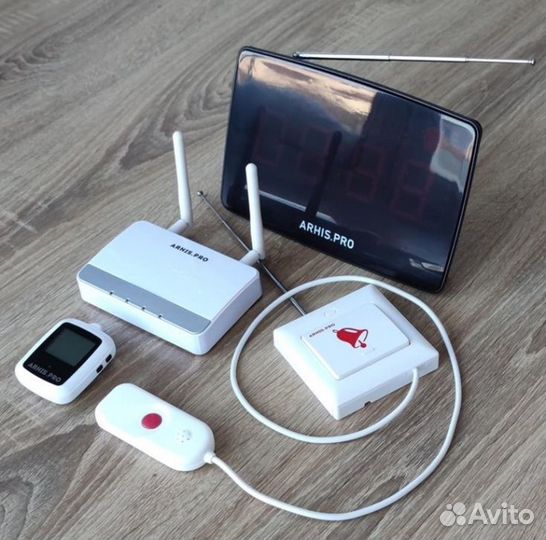 Кнопка вызова в туалет, табло и пейджер