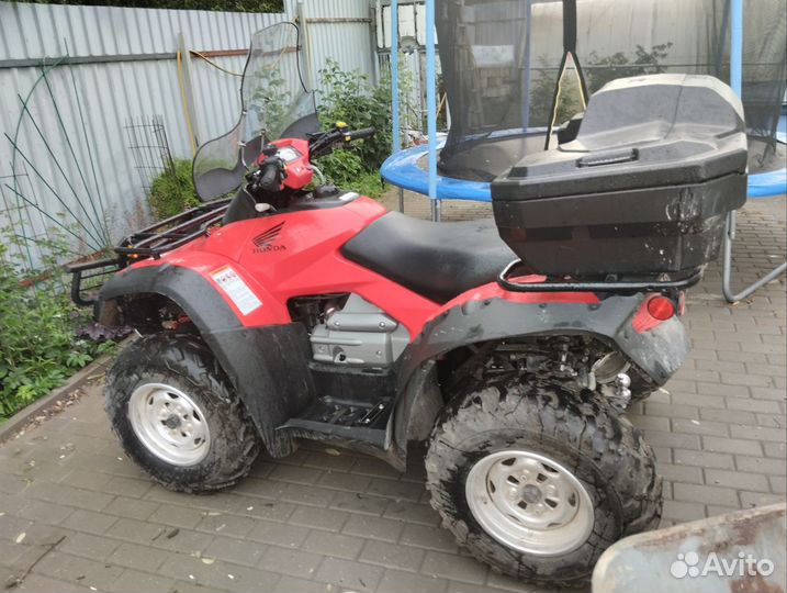 Продам квадроцикл хонда