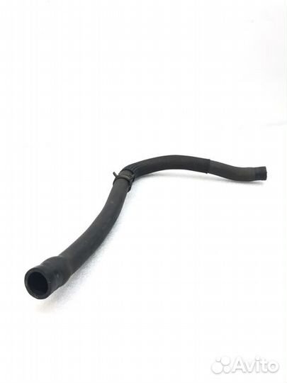 Патрубок системы охлаждения Land Rover Discovery 3