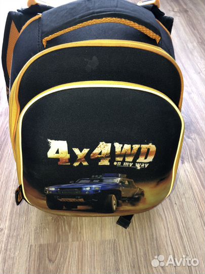 Портфель школьный