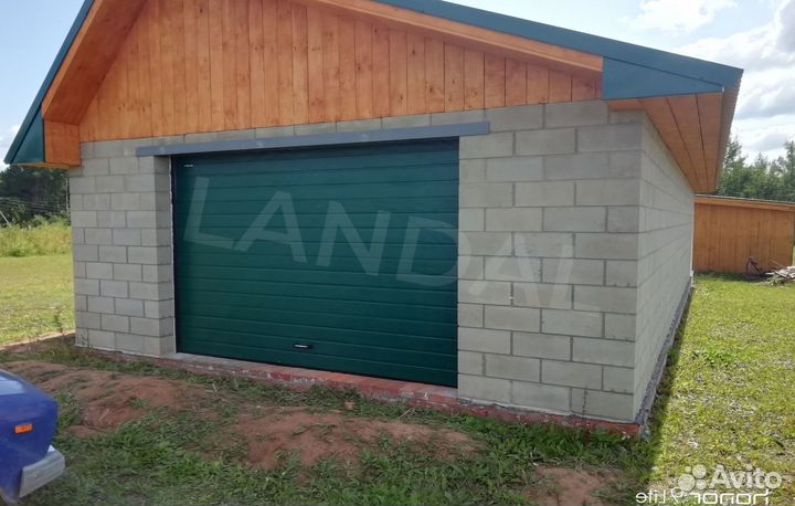 Секционные ворота