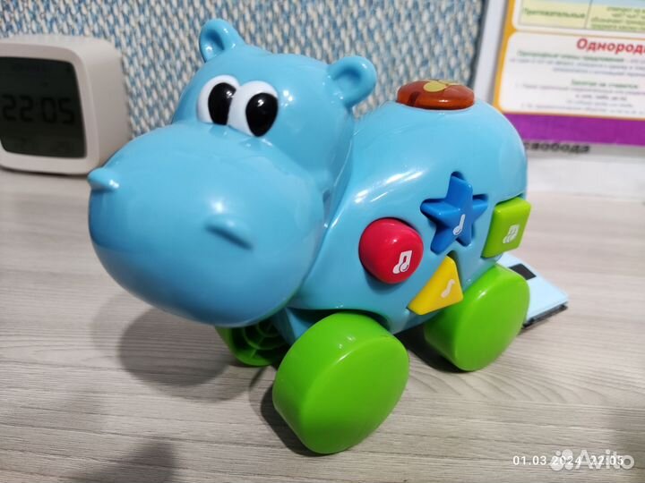 Игрушка бегемот музыкальная лошадка 0+ развивающие
