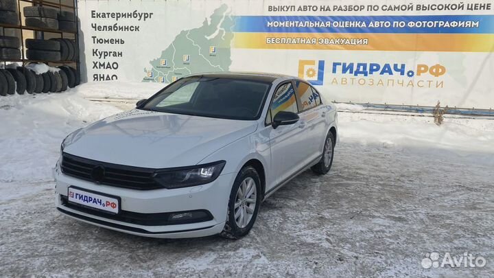 Зеркало заднего вида Volkswagen Passat (B8) 3G0857