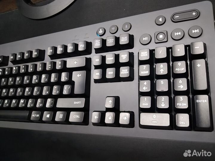 Logitech G613