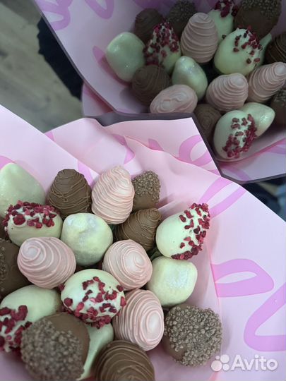 Клубника в шоколаде букеты, сладкие букеты