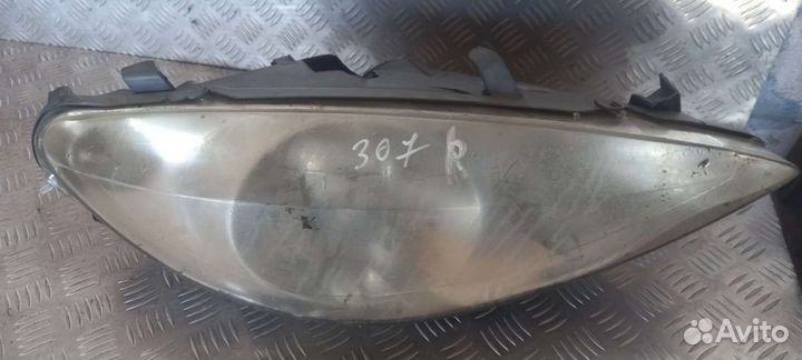 Фара правая peugeot 307 0.0 nn