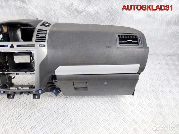 Торпедо Opel Zafira B 13206043