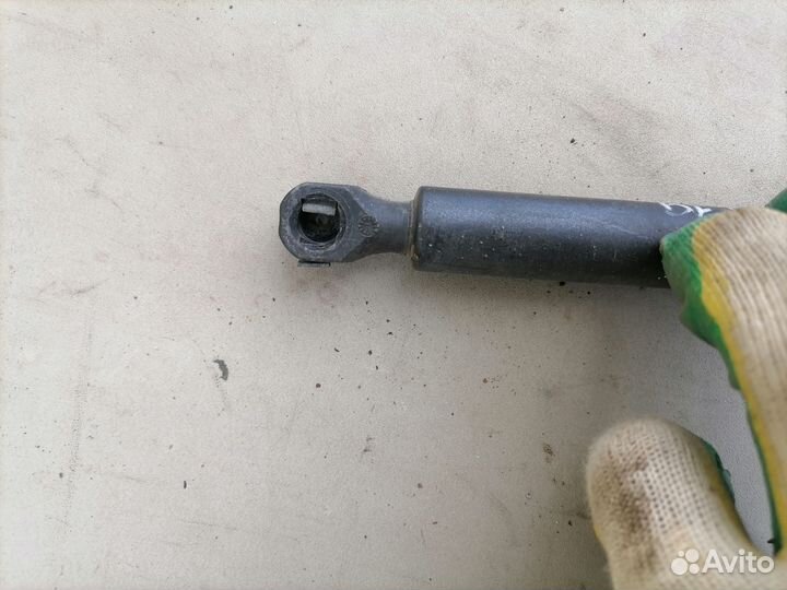 Амортизатор крышки багажника Renault 19 1992-2002