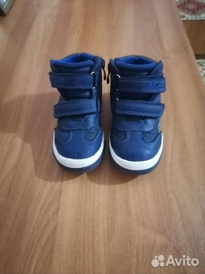 Ботинки р.24