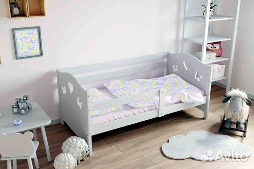 Кроватка из массива сингл с бортиком для малыша