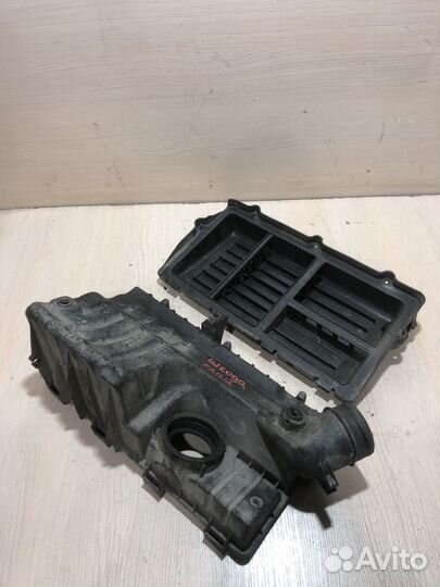 Корпус воздушного фильтра Шкода Фабия 2