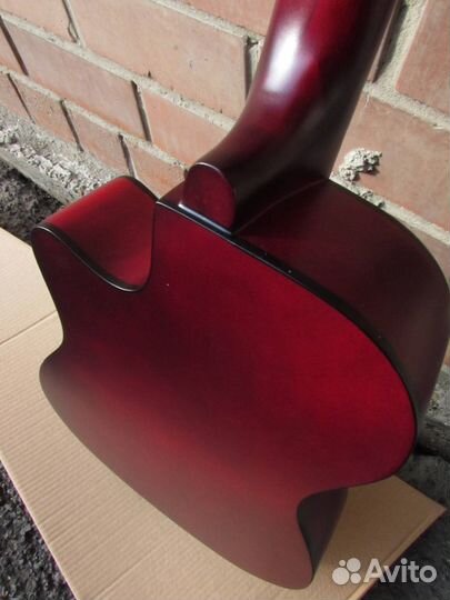 Гитара акустическая