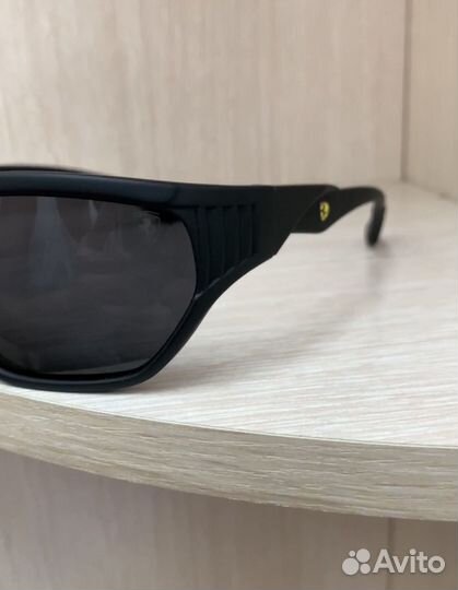 Очки ray ban ferrari
