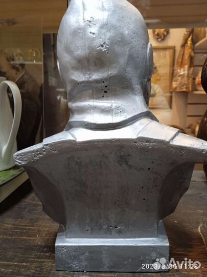 Ю. Гагарин бюст Монументскульптура металл