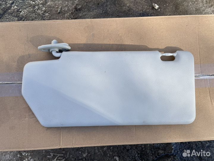 Козырек правый Фиат Альбеа (оригинальный)