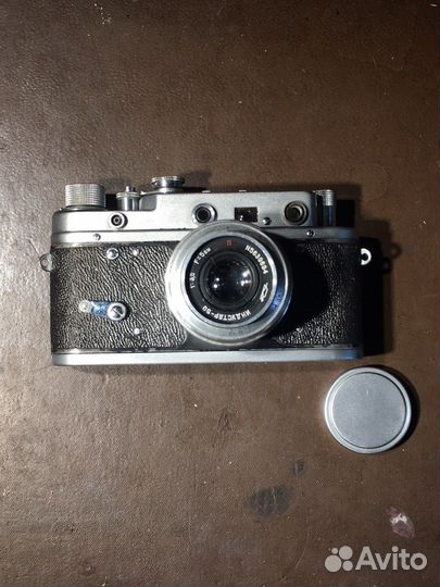 Плёночный фотоаппарат Зоркий 2-с