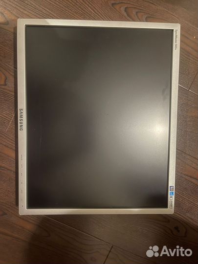 Монитор samsung
