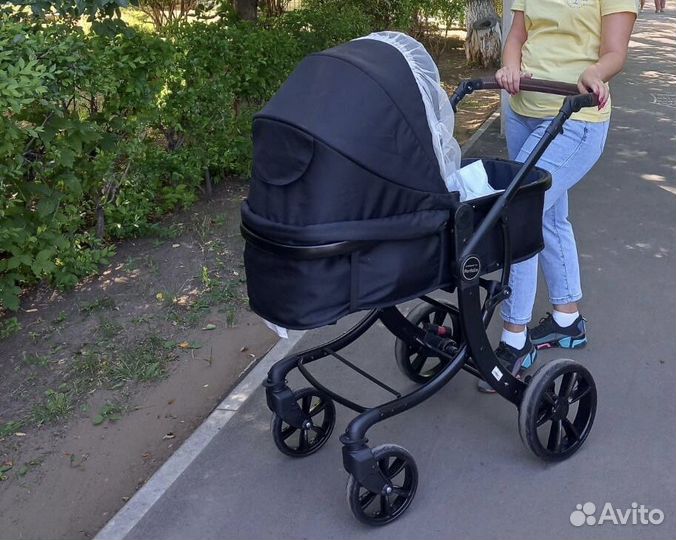 Продаю детскую коляску