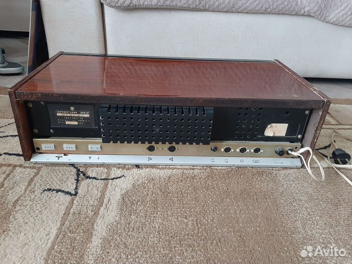 Радиола Элегия 102