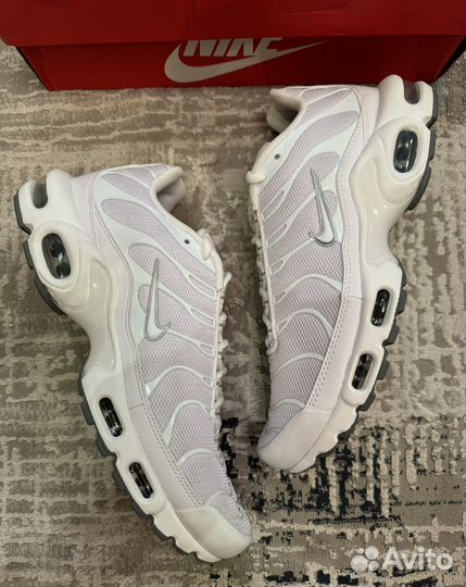 Nike air max tn plus white