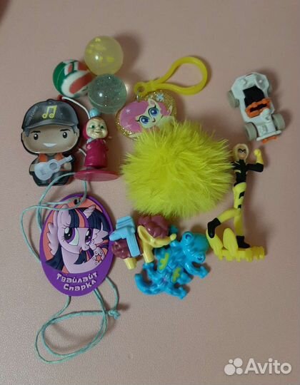 Игрушки киндер kinder маленькие разные