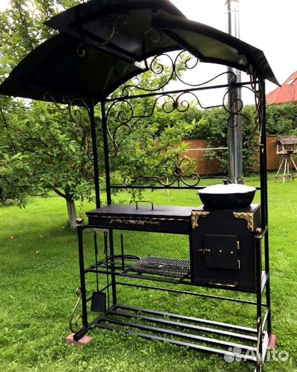 Мангал с крышей