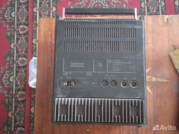 Кассетный магнитофон комета225. 1