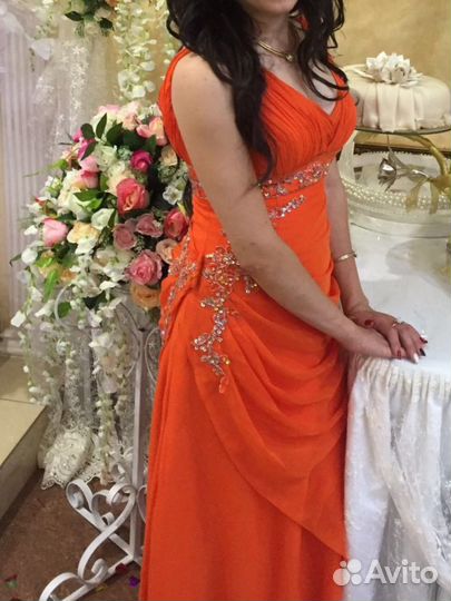 Платье вечернее в пол 42 44