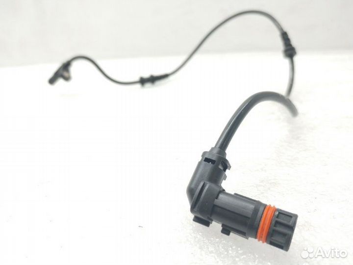 Датчик ABS передний правый Mercedes-Benz C-Class