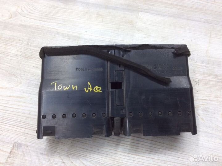 Дефлектор воздушный Toyota Town/Masterace V WG 2CT