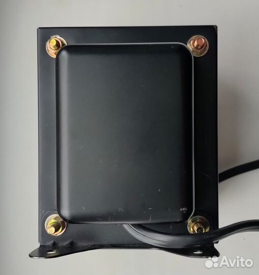 Понижающий трансформатор 220-110 1000 вт Япония