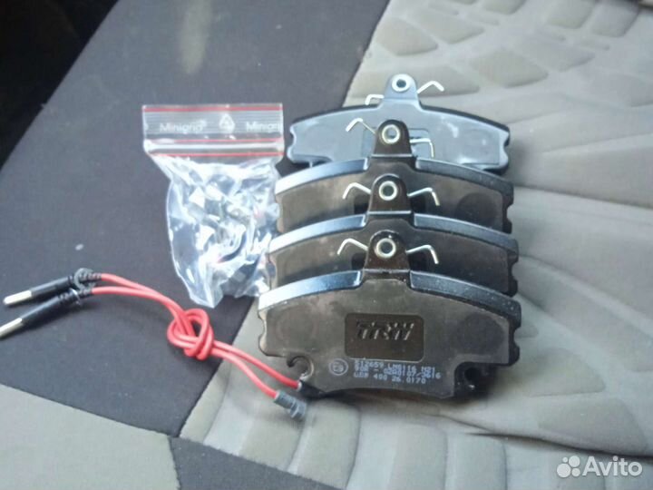 Колодки тормозные передние Рено,лада