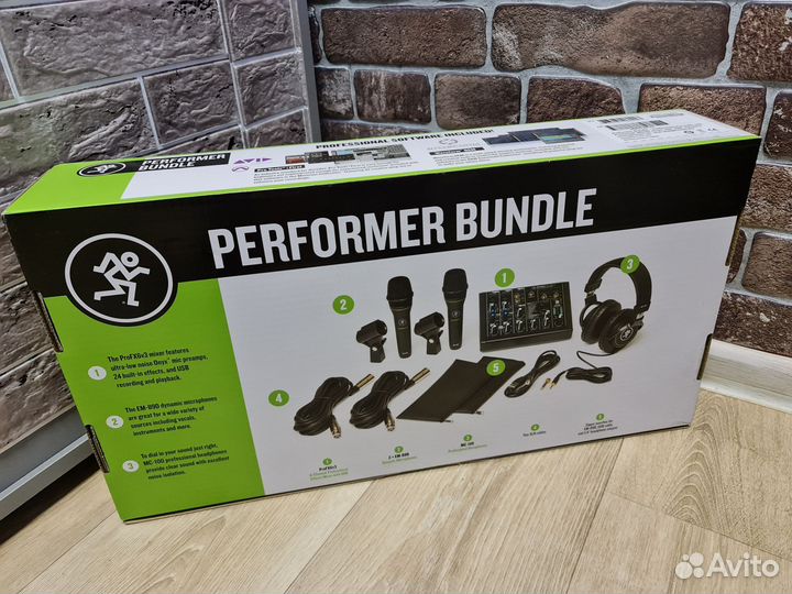 Mackie Performer Bundle комплект