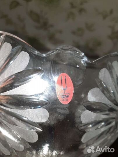 Хрустальная ваза