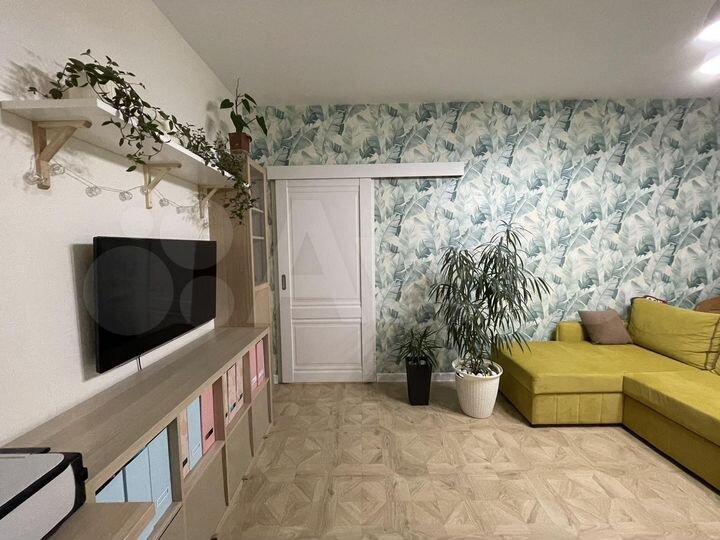 2-к. квартира, 57 м², 3/9 эт.