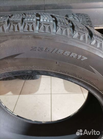 Roadstone Winguard WinSpike 235/55 R17 103T