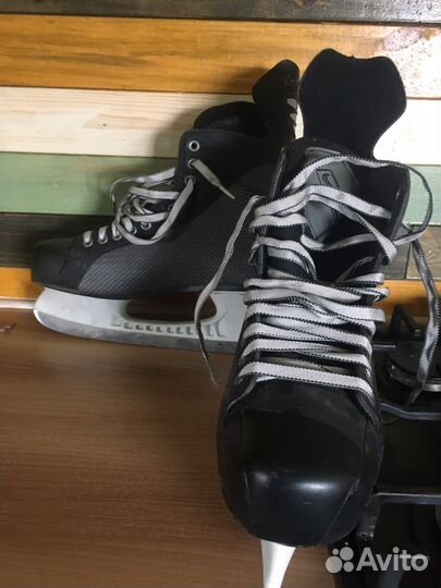 Коньки хоккейные Bauer размер 11 (46)