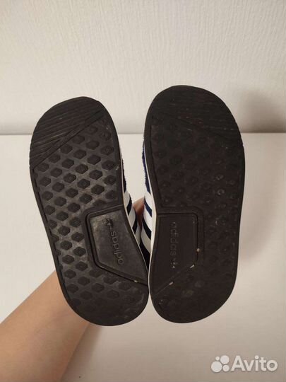 Кроссовки adidas